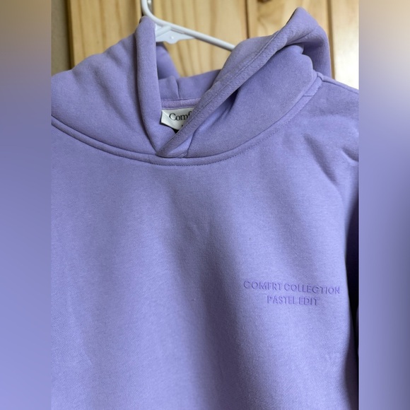 Comfort Collection Pastel Edit Lavender medium Hoodie - Picture 3 of 5